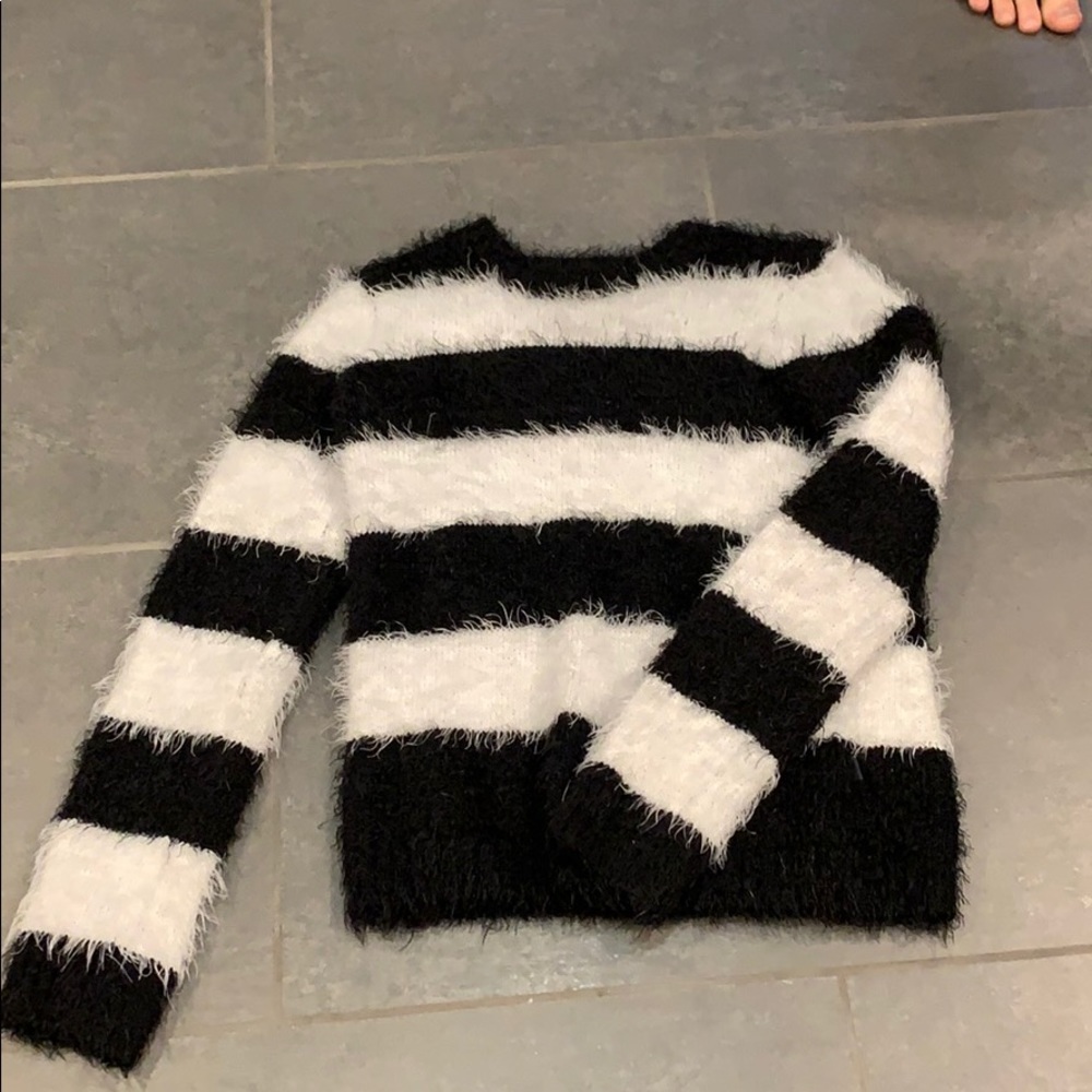DKNY black and white striped sweater
